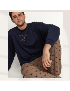 Pijama hombre con estampado perro salchicha.